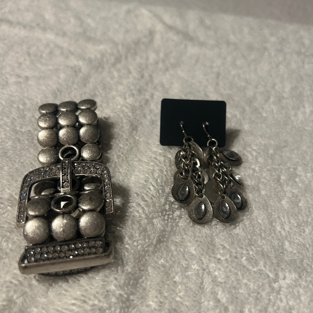 Premier Designs Silver Bracelet and Earrings Set
